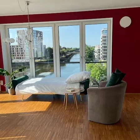 Penthouse-Wohnung Mit Flussblick Oldenburg Exterior photo